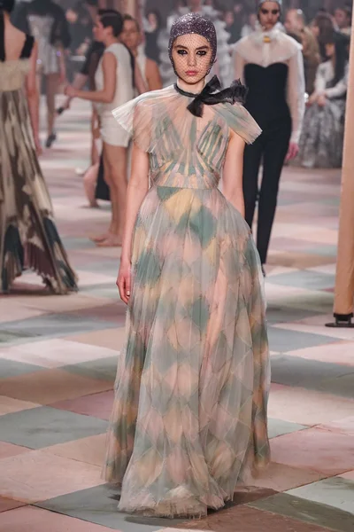 Look 47